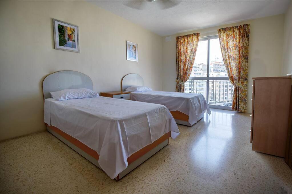 3 Bedrm Apt Seaview Balluta Bay 슬리에마 외부 사진