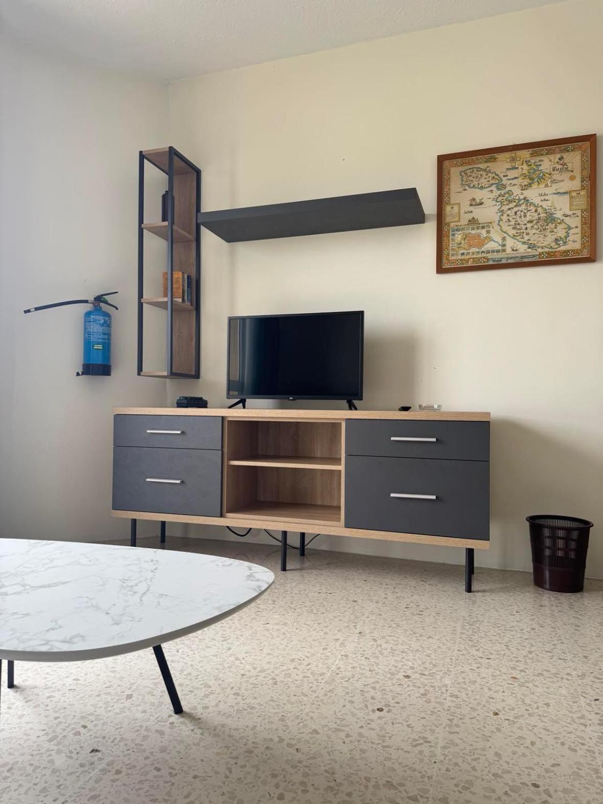 3 Bedrm Apt Seaview Balluta Bay 슬리에마 외부 사진